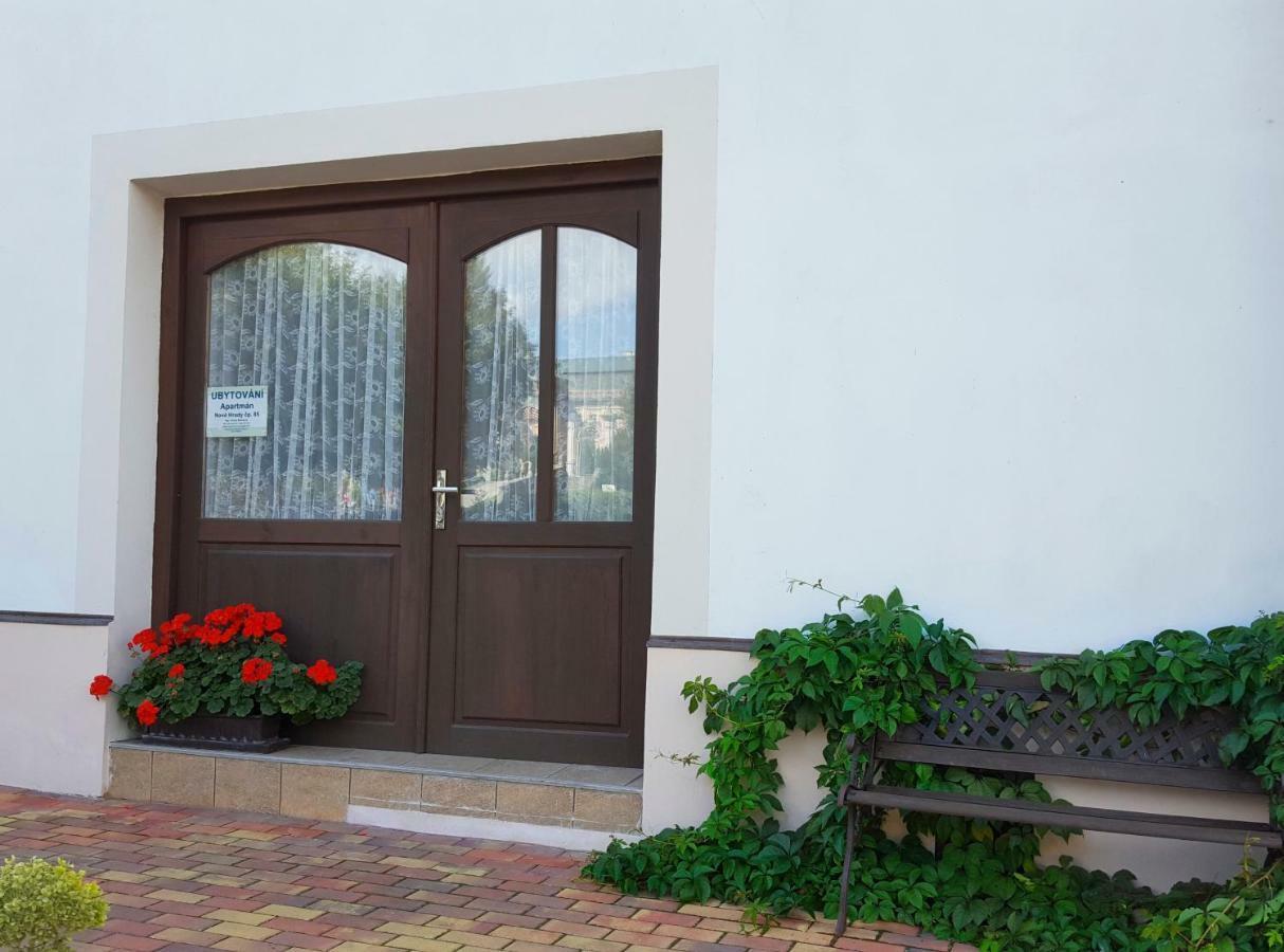 Apartmán Nové Hrady Exterior foto