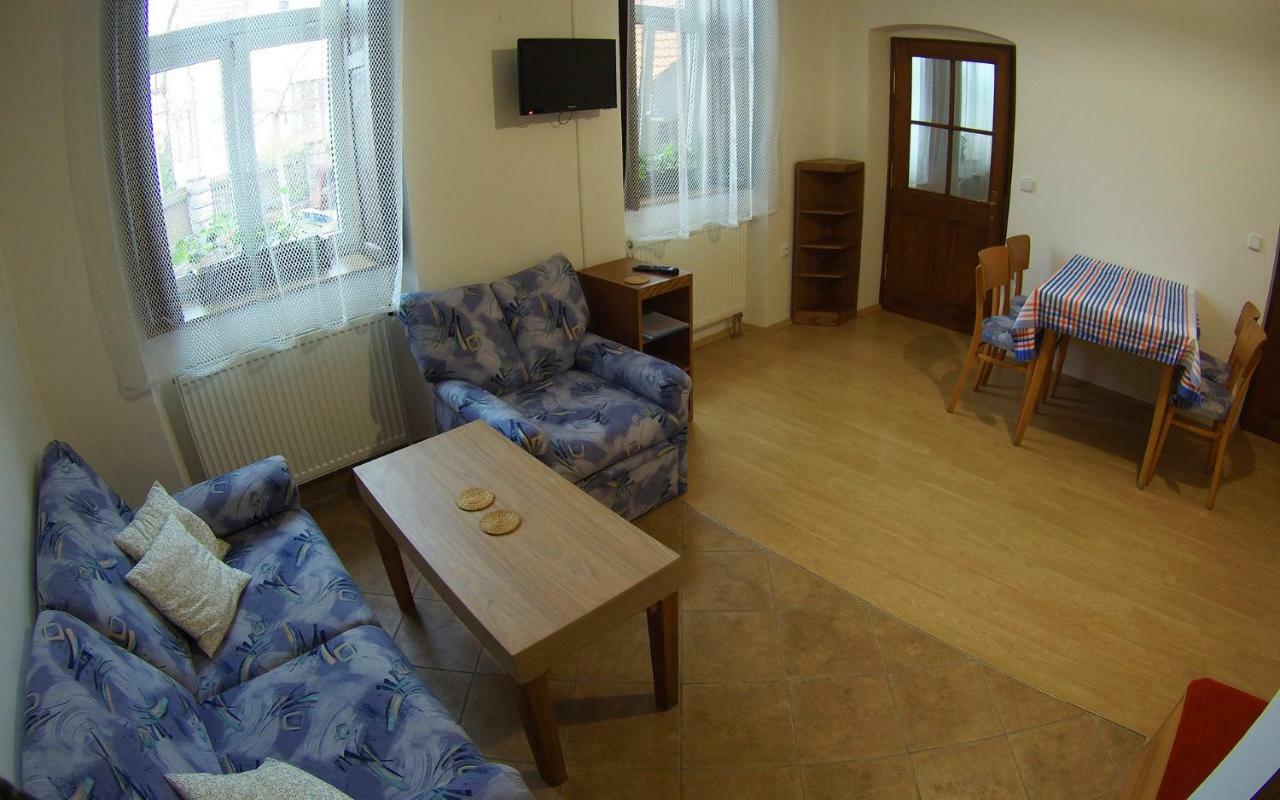 Apartmán Nové Hrady Exterior foto